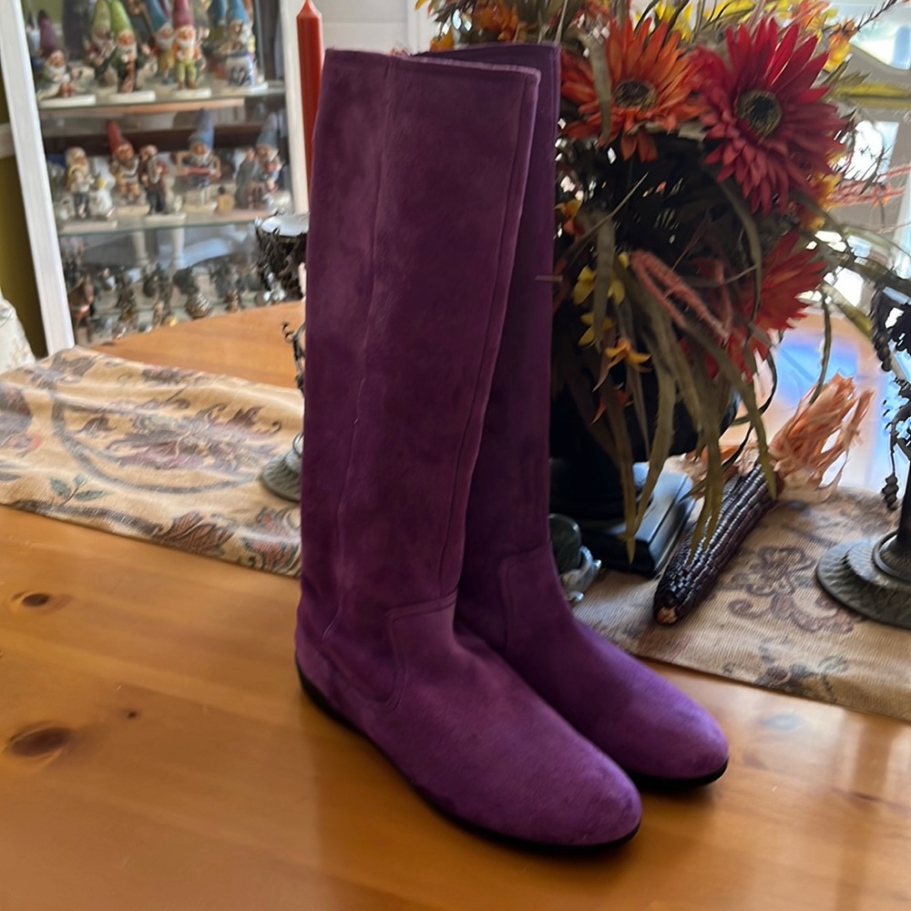 Authentic Gucci pink suede knee high boots size 38